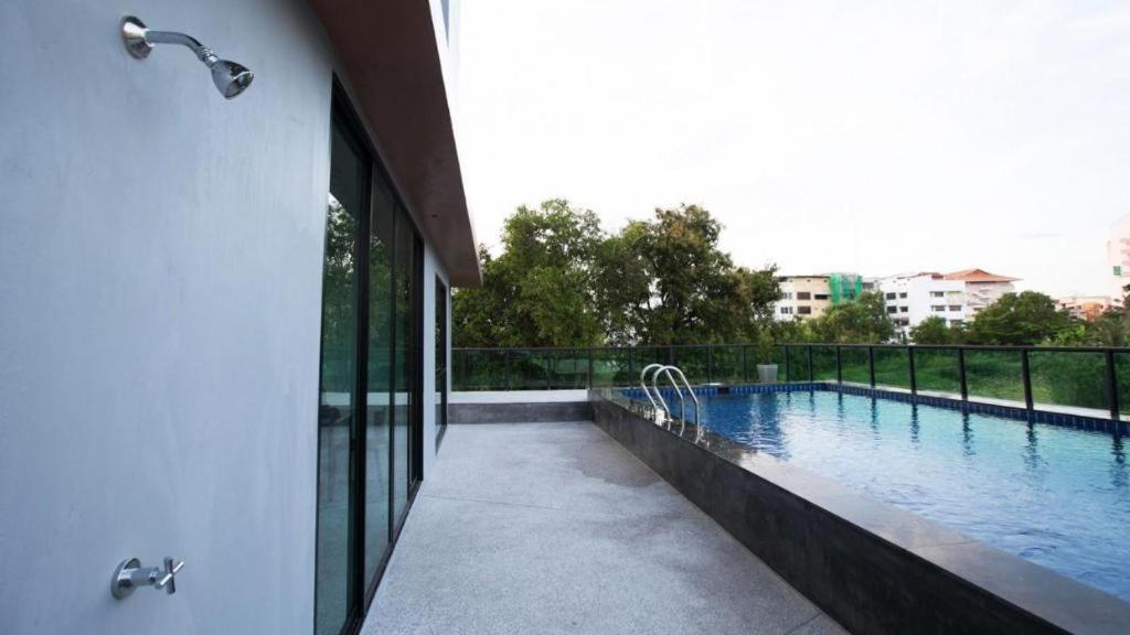 B2 South Pattaya Premier Hotel エクステリア 写真