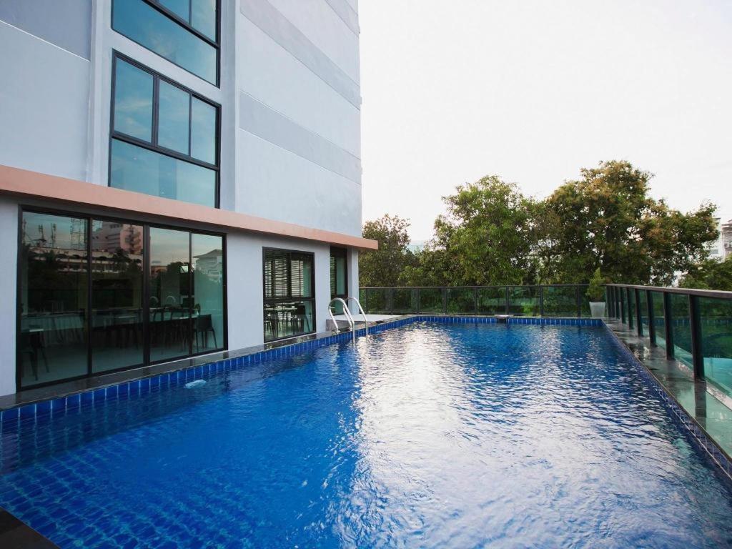 B2 South Pattaya Premier Hotel エクステリア 写真